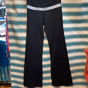 Lululemon yoga pants